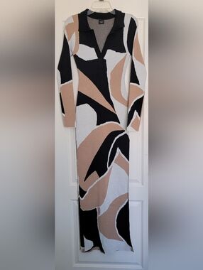 Blanc Geometric Knit Abstract Print Bodycon Dress in Beige, Black & White
